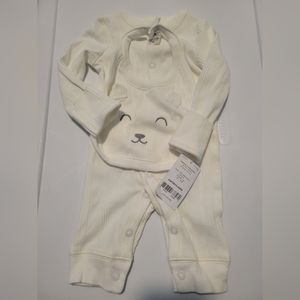 Carter's Newborn Longsleeve Snap Front Closure with Bear Face Bib